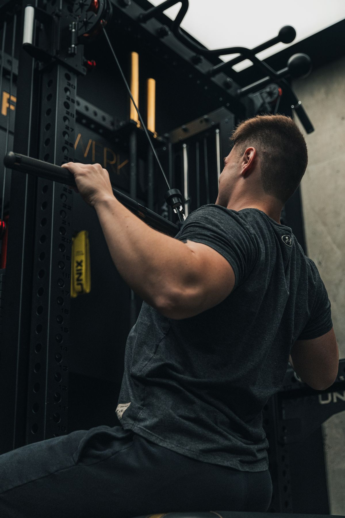 Lat pulldown training